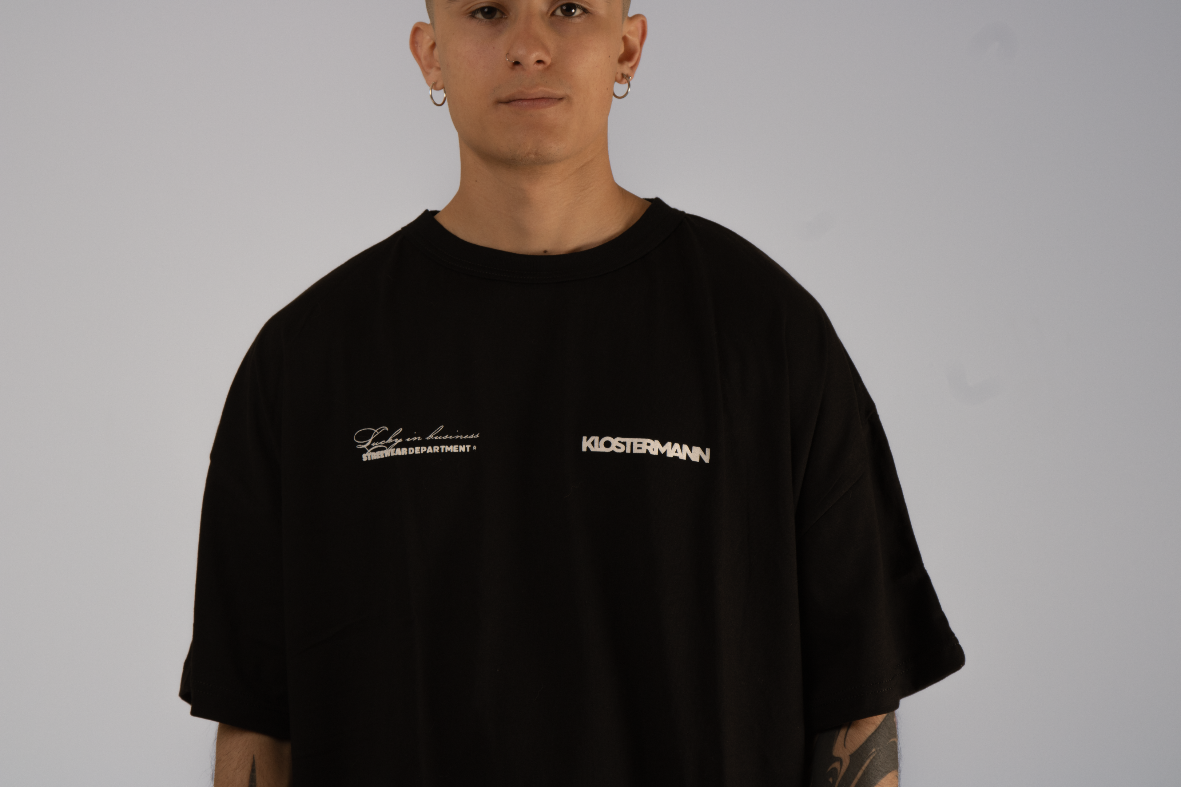 Affaire Noir Tee Decshe